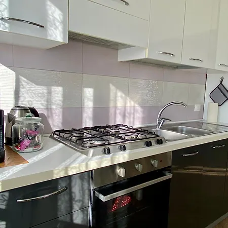 La Casa Lilla Apartment *